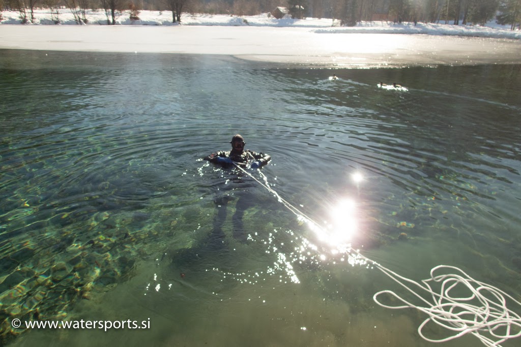 potapljanje pod led potapljanje,  scuba diving bled ice diving