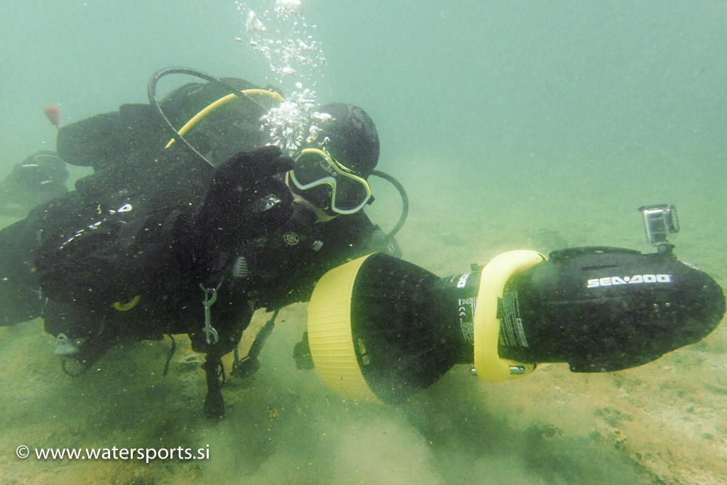 specialnost potapljanja s podvodnim skuterjem 