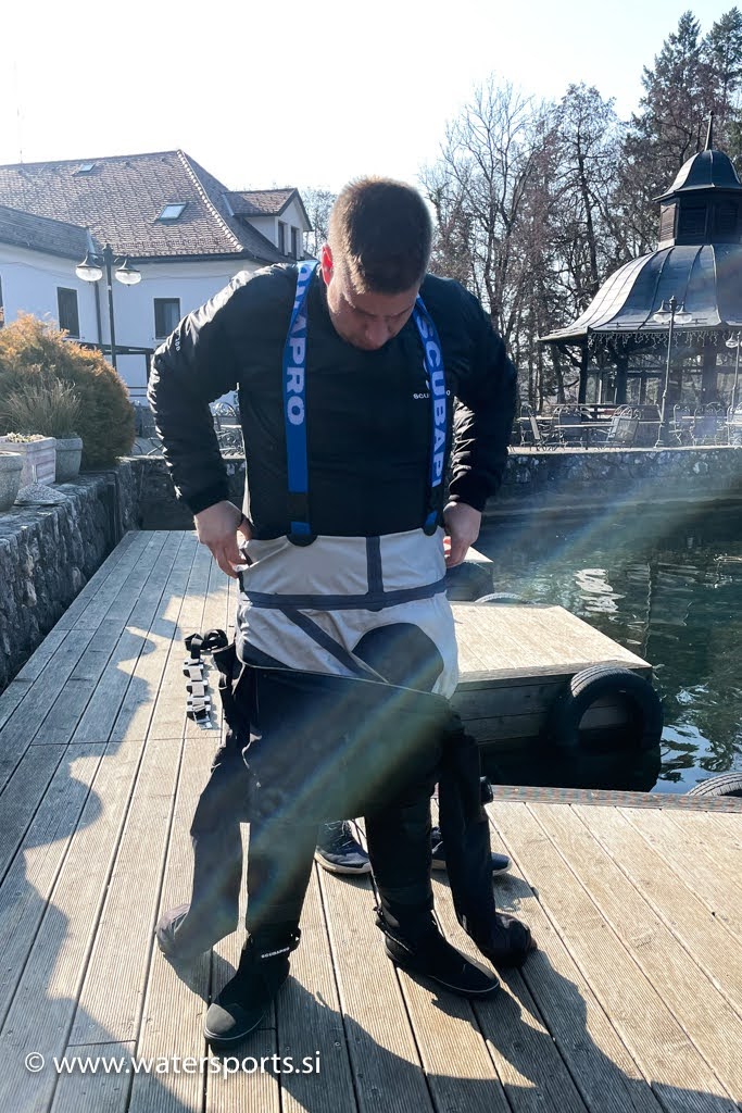 specialnost suhe obleke,  dry suit specialty